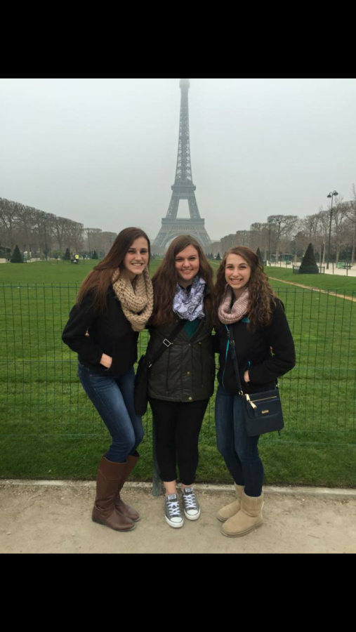 French students journey to Paris over break