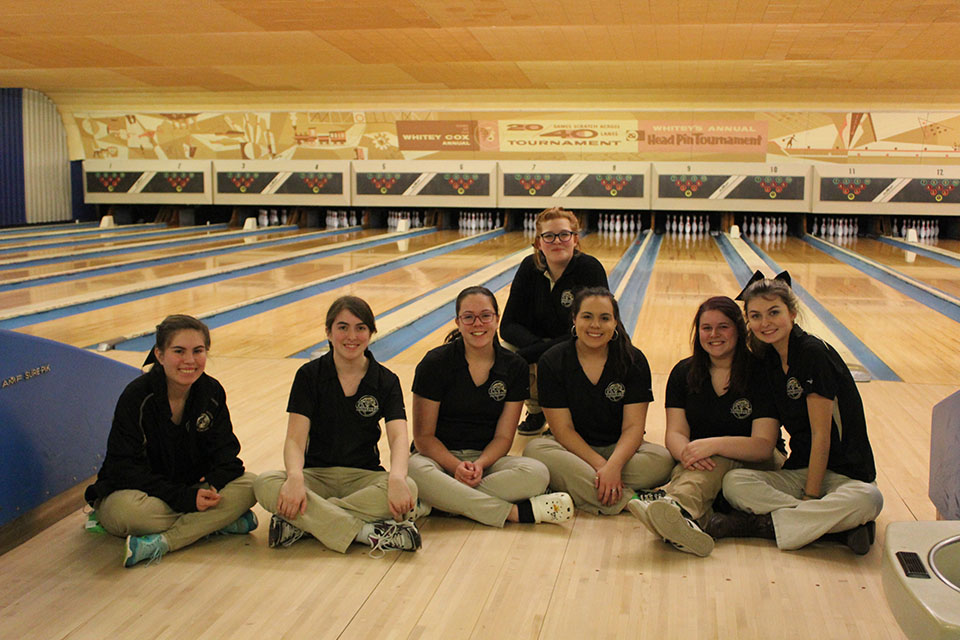 Girls bowling places second at Regionals