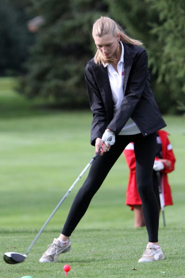 Girls golf places at Conference