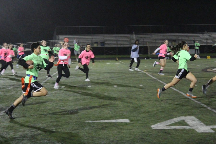 Annual powder puff game ends in 6-0 win for the juniors